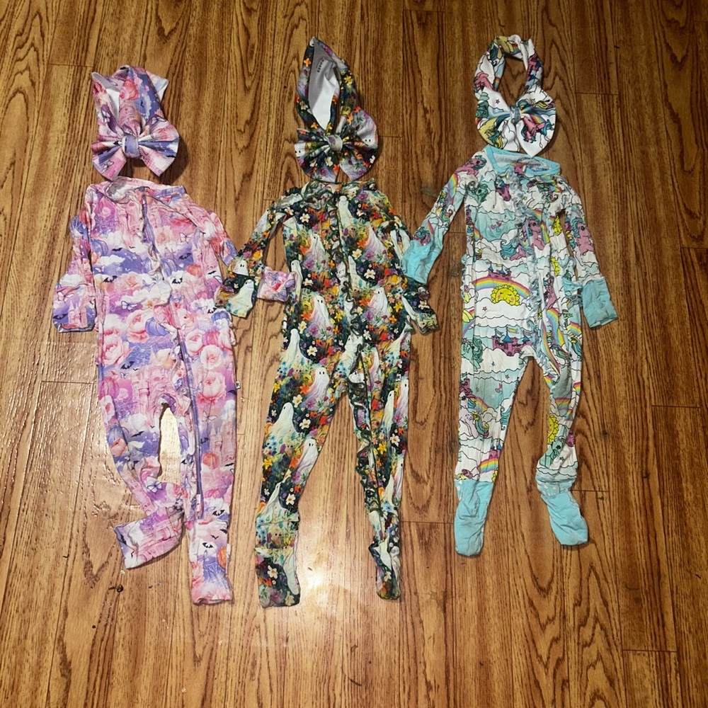 Bums and Roses footies with matching bows and Full Coverage 12 -18 months